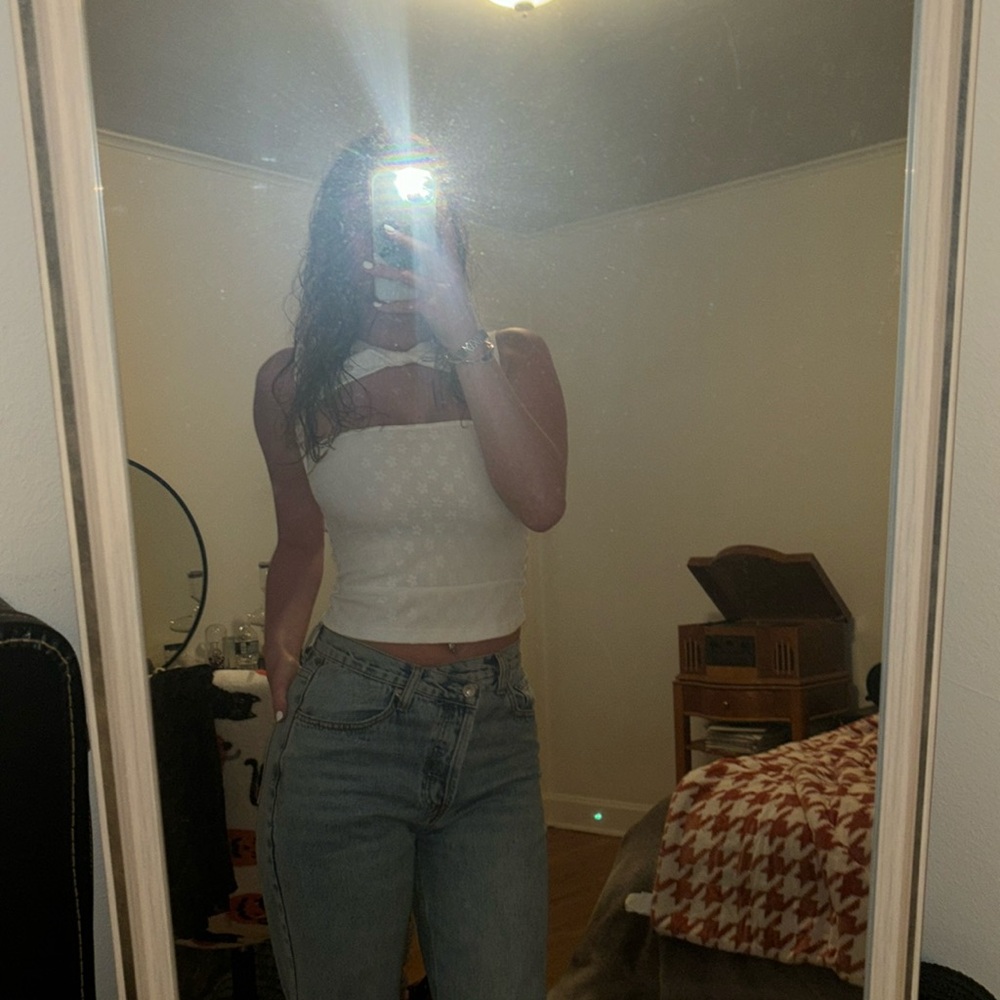 Princess Polly cross waist jeans US 2.. literally never worn out..BRAND NEW